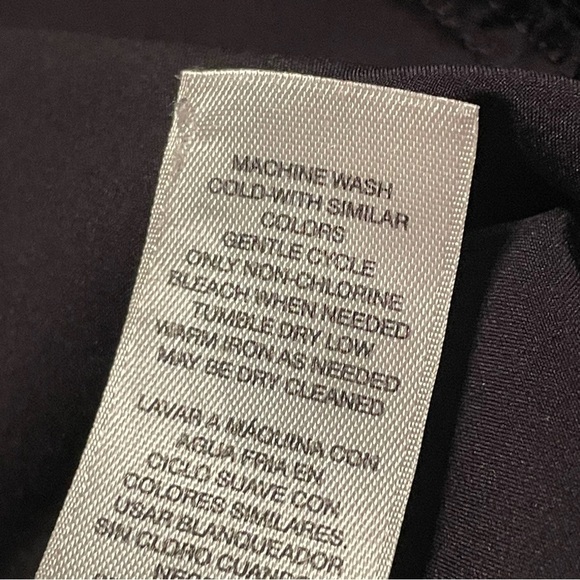 Weekends by Chico's Black Cropped crop pull-on pants size .05 Small S 6 - Picture 10 of 14